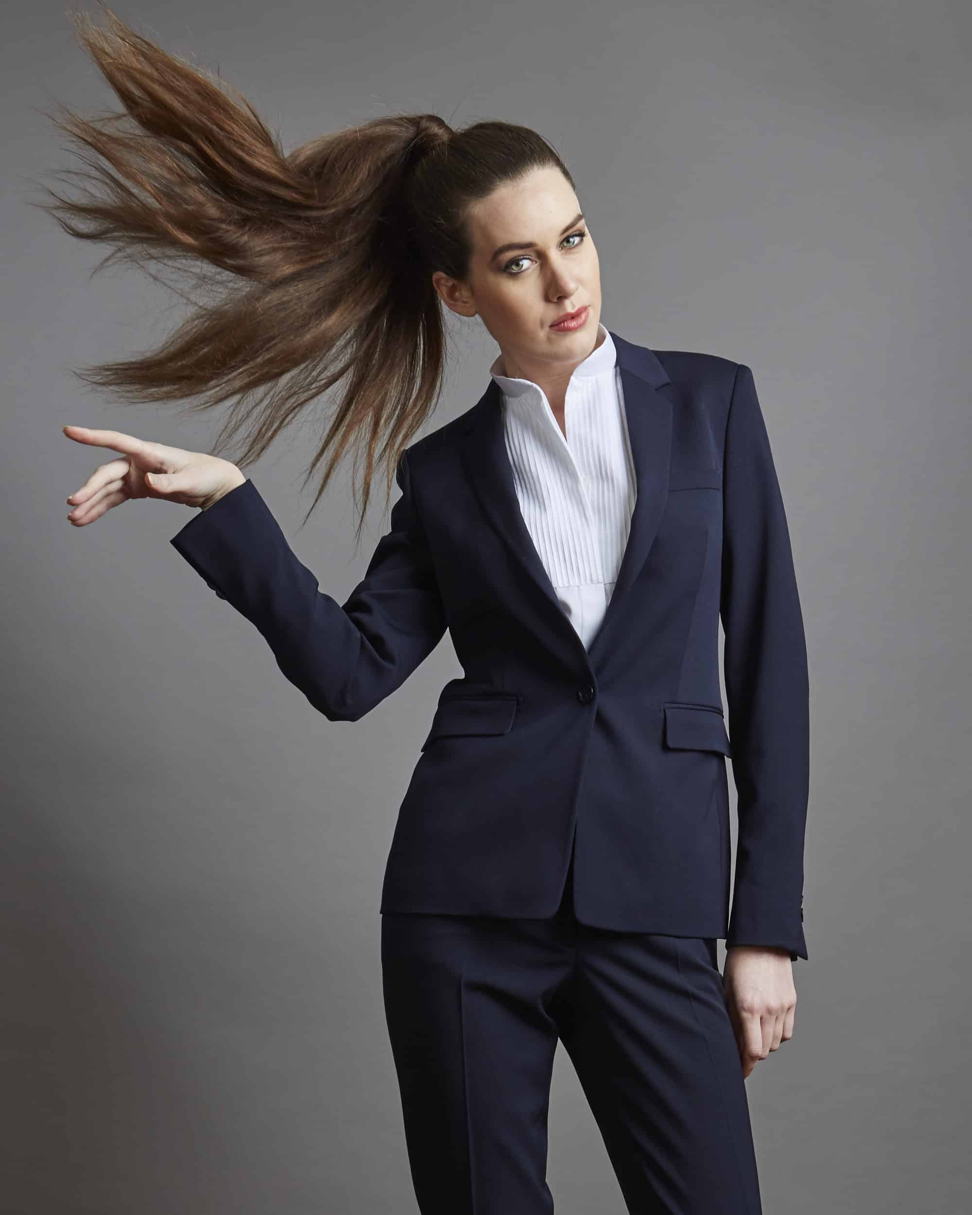 Comment porter le tailleur ? Artling Paris vous donne ses conseils