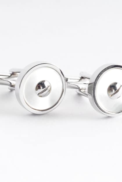 Les accessoires indispensables pour un marié élégant