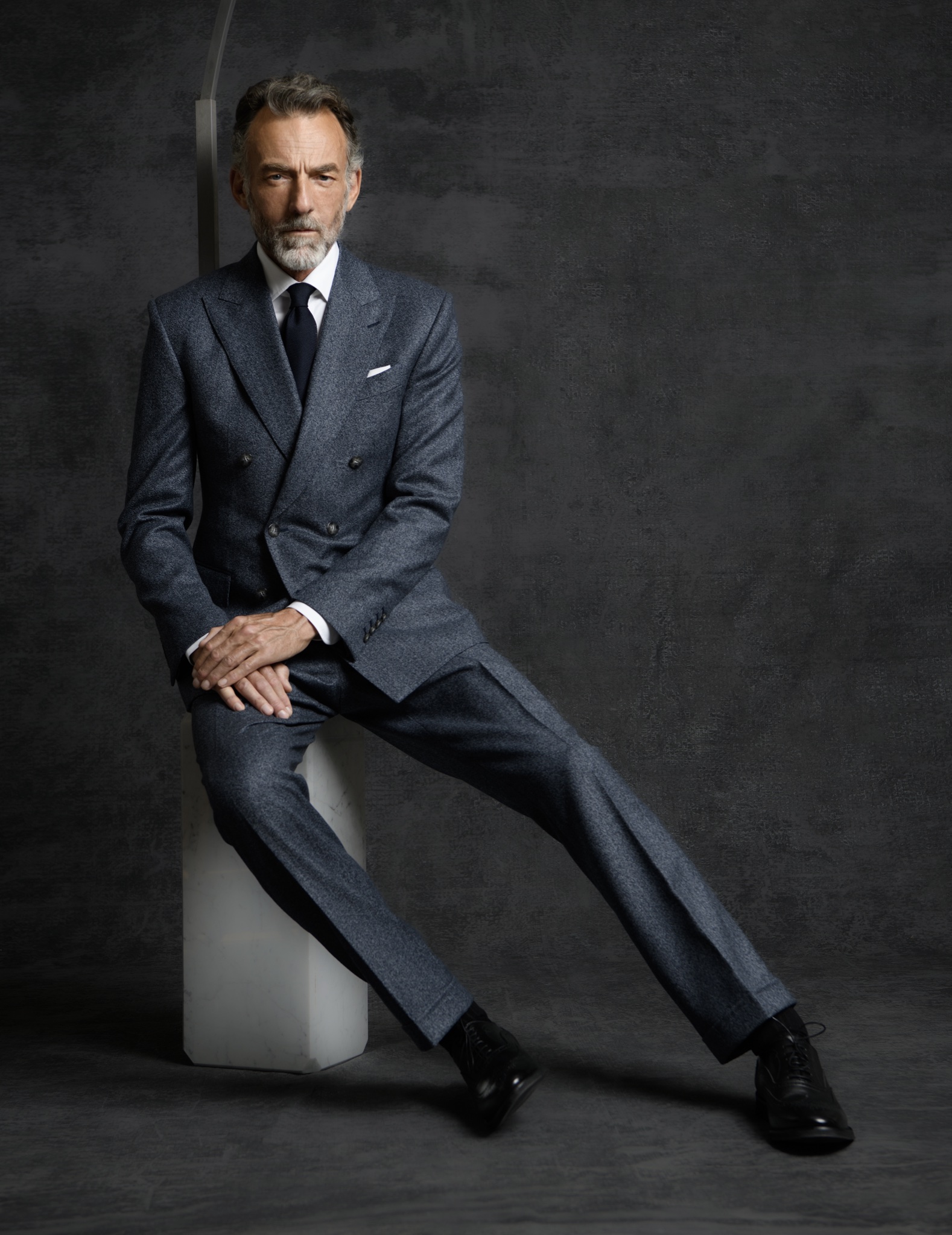 Costume croisé en donegal de laine